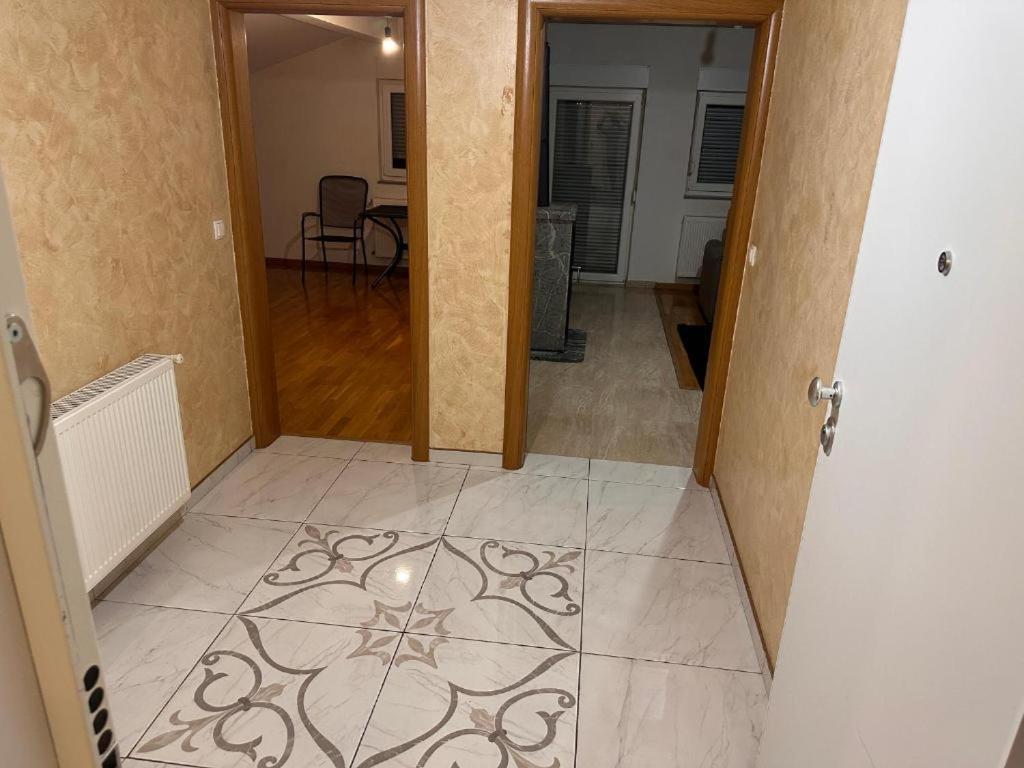 Rooms Near The Airport Saraybosna Dış mekan fotoğraf